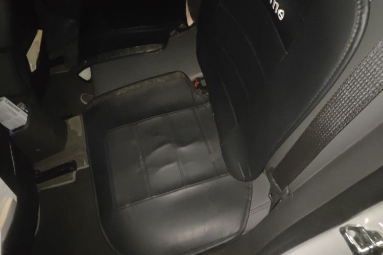 Used Chevrolet Cruze 2013 1.6L SL MT Left Rear Seat