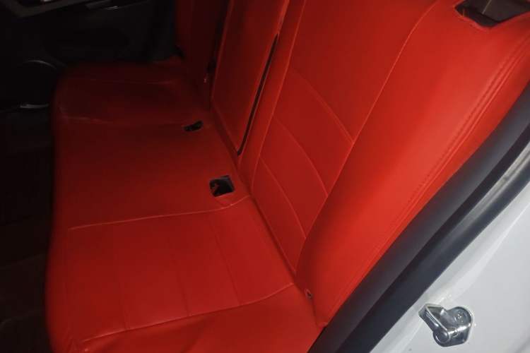 Used Chevrolet Cruze 2013 1.8L SE AT Left Rear Seat