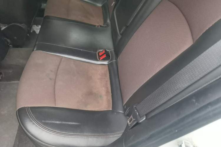 Used Chevrolet Cruze 2013 Hatchback 1.6L Manual Luxury Model Left Rear Seat