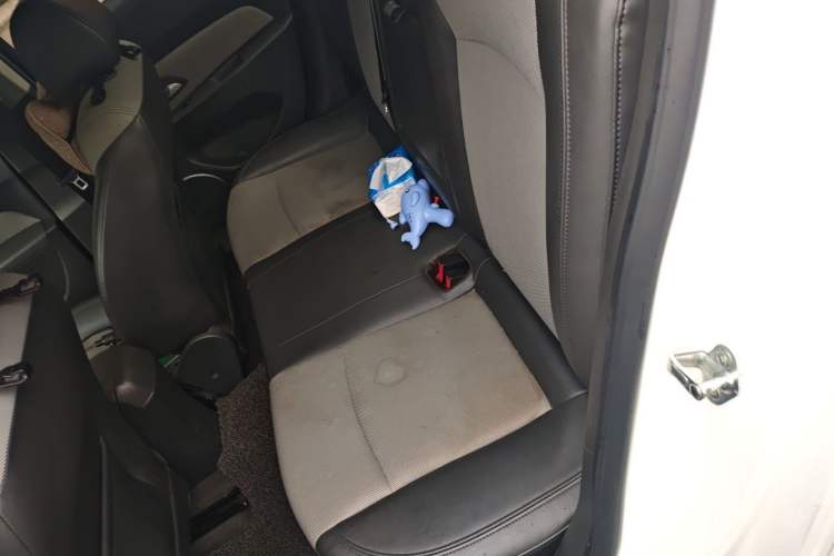Used Chevrolet Cruze 2013 1.6L SE MT Left Rear Seat