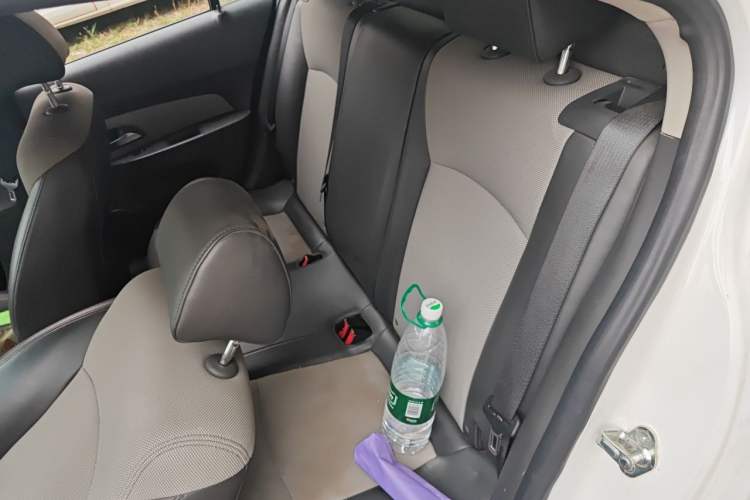 Used Chevrolet Cruze 2013 1.6L SL Grand Edition Automatic Left Rear Seat