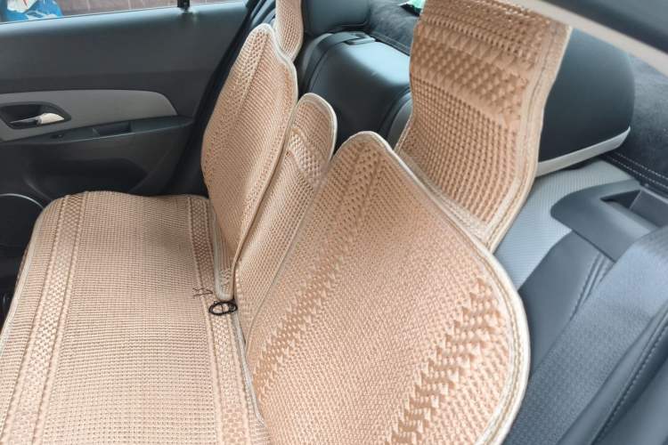 Used Chevrolet Cruze 2013 1.8L SE AT Left Rear Seat