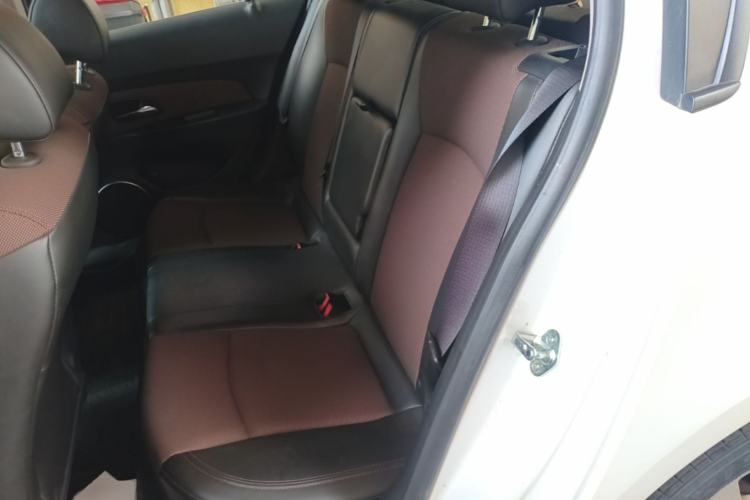 Used Chevrolet Cruze 2013 Hatchback 1.6L Automatic Luxury Model Left Rear Seat