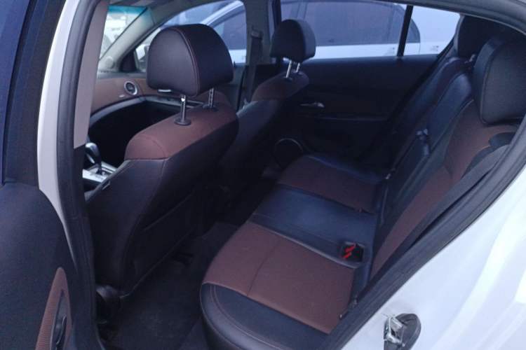 Used Chevrolet Cruze 2013 Hatchback 1.6L Automatic Luxury Model Left Rear Seat