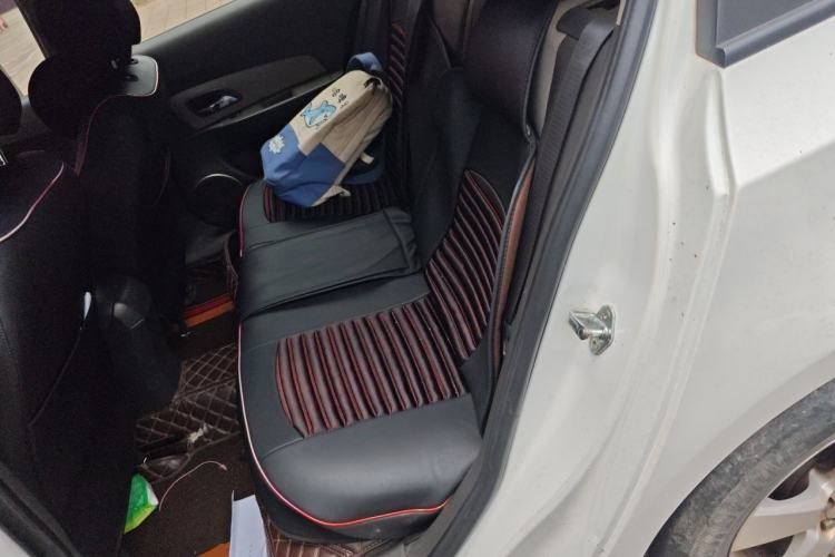 Used Chevrolet Cruze 2013 1.8L SE AT Left Rear Seat