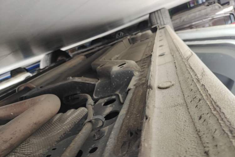 Used Chevrolet Cruze 2013 1.8L SE AT Left Side Sill