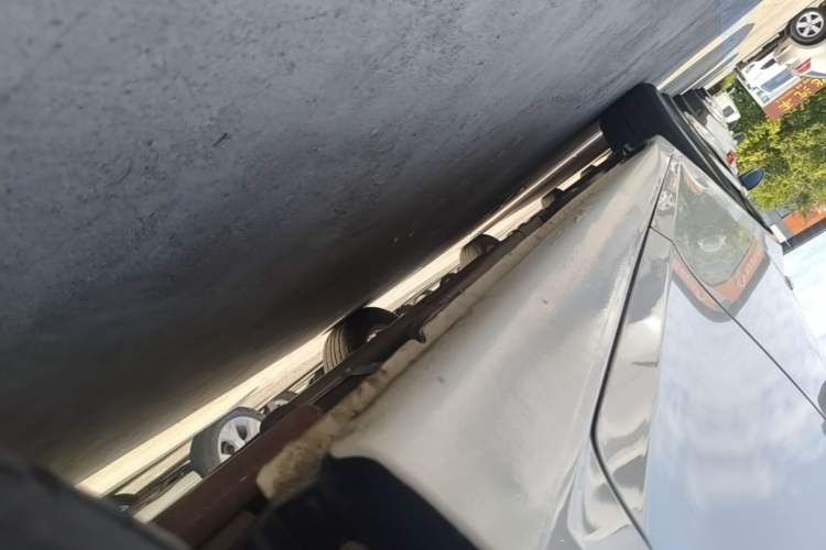 Used Chevrolet Cruze 2013 1.6L SL MT Left Side Sill