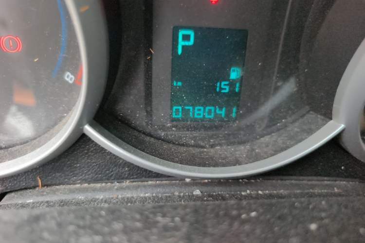 Used Chevrolet Cruze 2013 Hatchback 1.6L Automatic Luxury Model Odometer Close Up