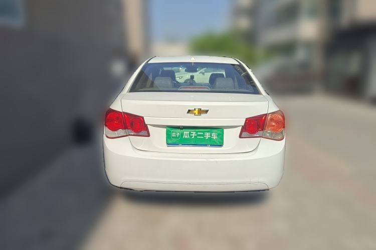 Used Chevrolet Cruze 2013 1.6L SL Sunroof Edition MT Rear