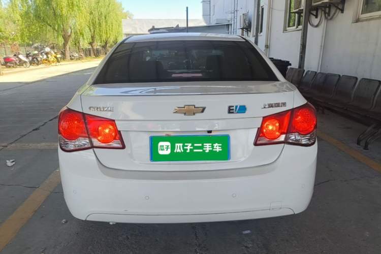 Used Chevrolet Cruze 2013 1.6L SE MT Rear
