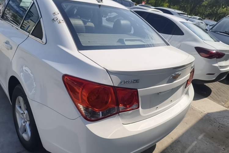 Used Chevrolet Cruze 2013 1.6L SL MT Rear