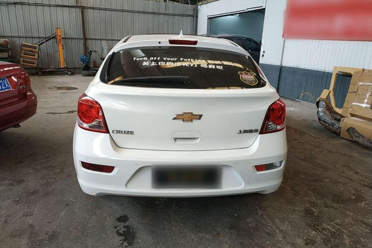 Used Chevrolet Cruze 2013 Hatchback 1.6L Manual Luxury Model Rear