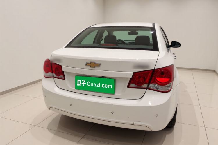 Used Chevrolet Cruze 2013 1.6L SE MT Rear