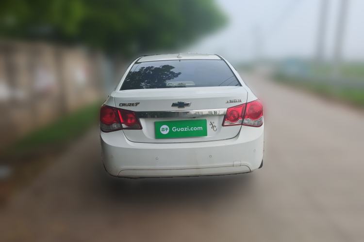 Used Chevrolet Cruze 2013 1.6L SE MT Rear