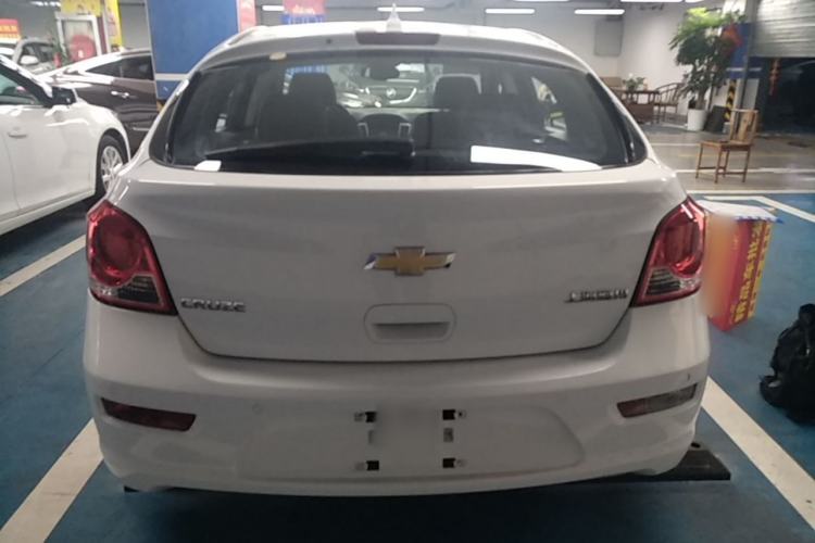 Used Chevrolet Cruze 2013 Hatchback 1.6L Automatic Luxury Model Rear