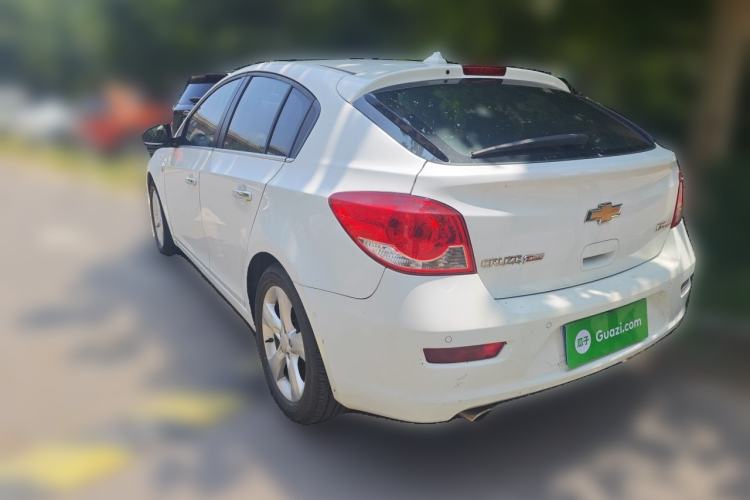 Used Chevrolet Cruze 2013 Hatchback 1.6T Automatic Flagship Model Rear Left 45 Deg