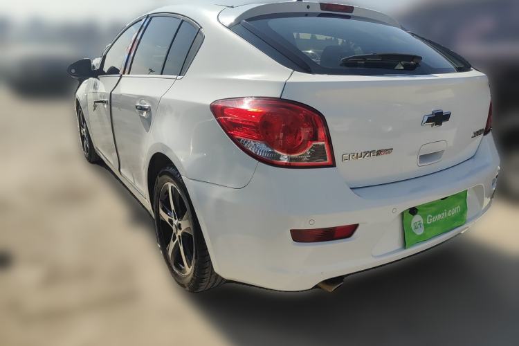 Used Chevrolet Cruze 2013 Hatchback 1.6T Automatic Flagship Model Rear Left 45 Deg
