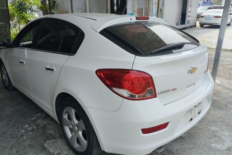 Used Chevrolet Cruze 2013 Hatchback 1.6T Automatic Flagship Model Rear Left 45 Deg