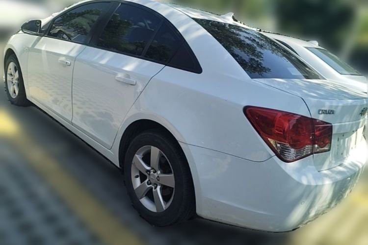 Used Chevrolet Cruze 2013 1.8L SE AT Rear Left 45 Deg