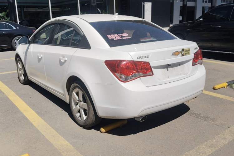 Used Chevrolet Cruze 2013 1.6L SE AT Rear Left 45 Deg