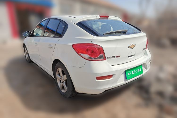 Used Chevrolet Cruze 2013 Hatchback 1.6L Manual Luxury Model Rear Left 45 Deg