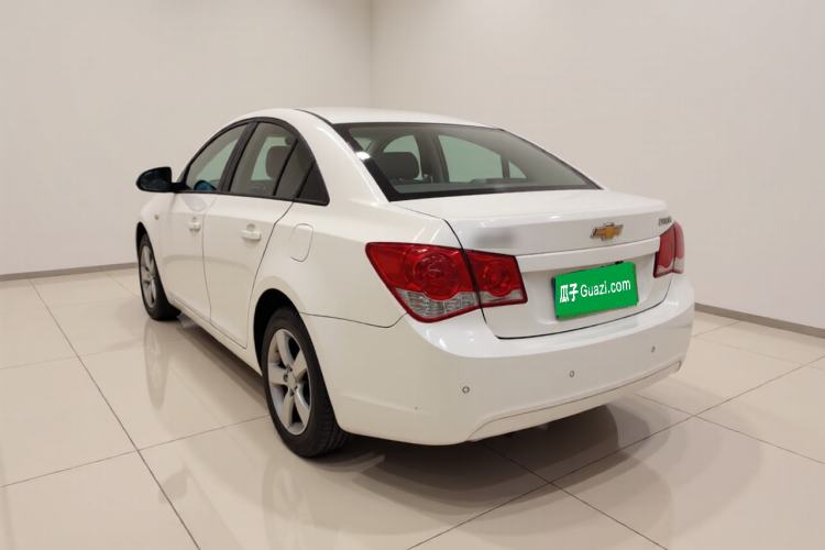 Used Chevrolet Cruze 2013 1.6L SE MT Rear Left 45 Deg