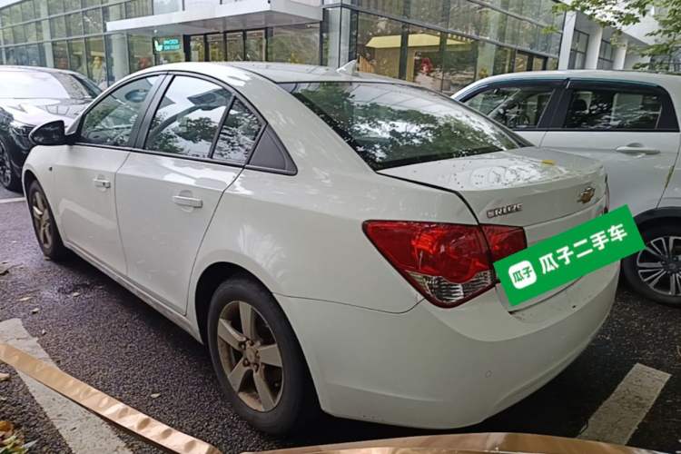 Used Chevrolet Cruze 2013 1.8L SE AT Rear Left 45 Deg