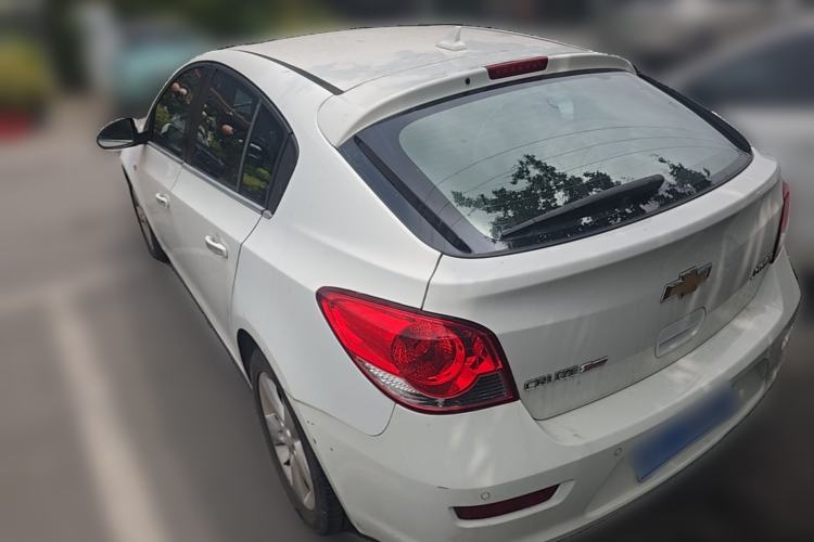 Used Chevrolet Cruze 2013 Hatchback 1.6T Automatic Flagship Model Rear Left 45 Deg