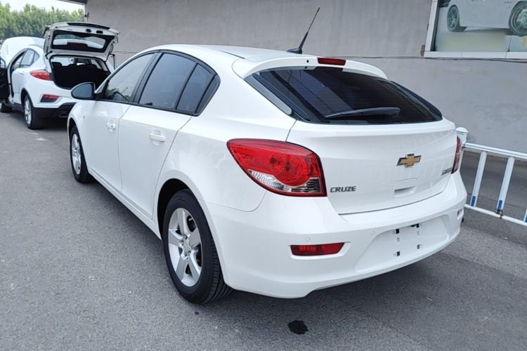Used Chevrolet Cruze 2013 Hatchback 1.6L Automatic Luxury Model Rear Left 45 Deg