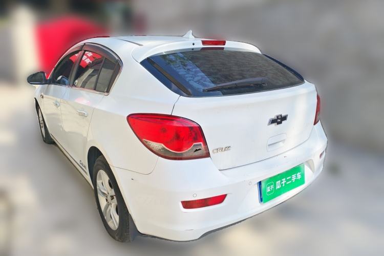 Used Chevrolet Cruze 2013 Hatchback 1.6L Manual Luxury Model Rear Left 45 Deg