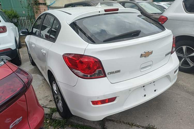Used Chevrolet Cruze 2013 Hatchback 1.6L Automatic Luxury Model Rear Left 45 Deg