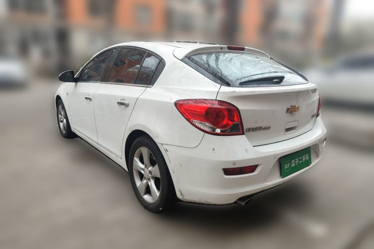 Used Chevrolet Cruze 2013 Hatchback 1.6T Automatic Flagship Model Rear Left 45 Deg
