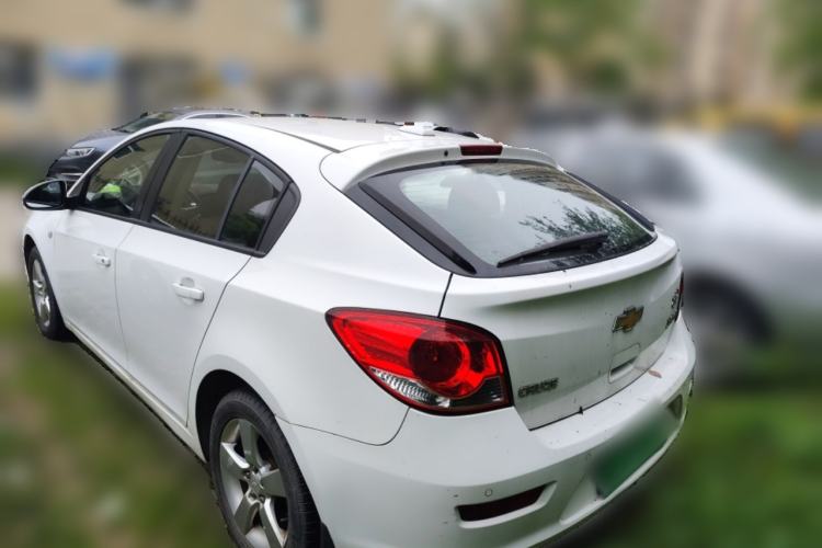 Used Chevrolet Cruze 2013 Hatchback 1.6L Manual Luxury Model Rear Left 45 Deg
