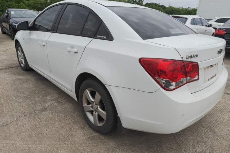 Used Chevrolet Cruze 2013 1.6L SE MT Rear Left 45 Deg