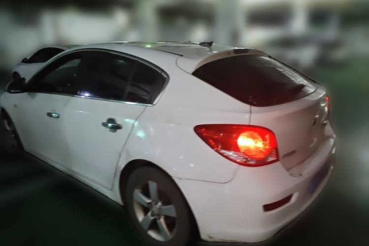 Used Chevrolet Cruze 2013 Hatchback 1.6L Manual Luxury Model Rear Left 45 Deg
