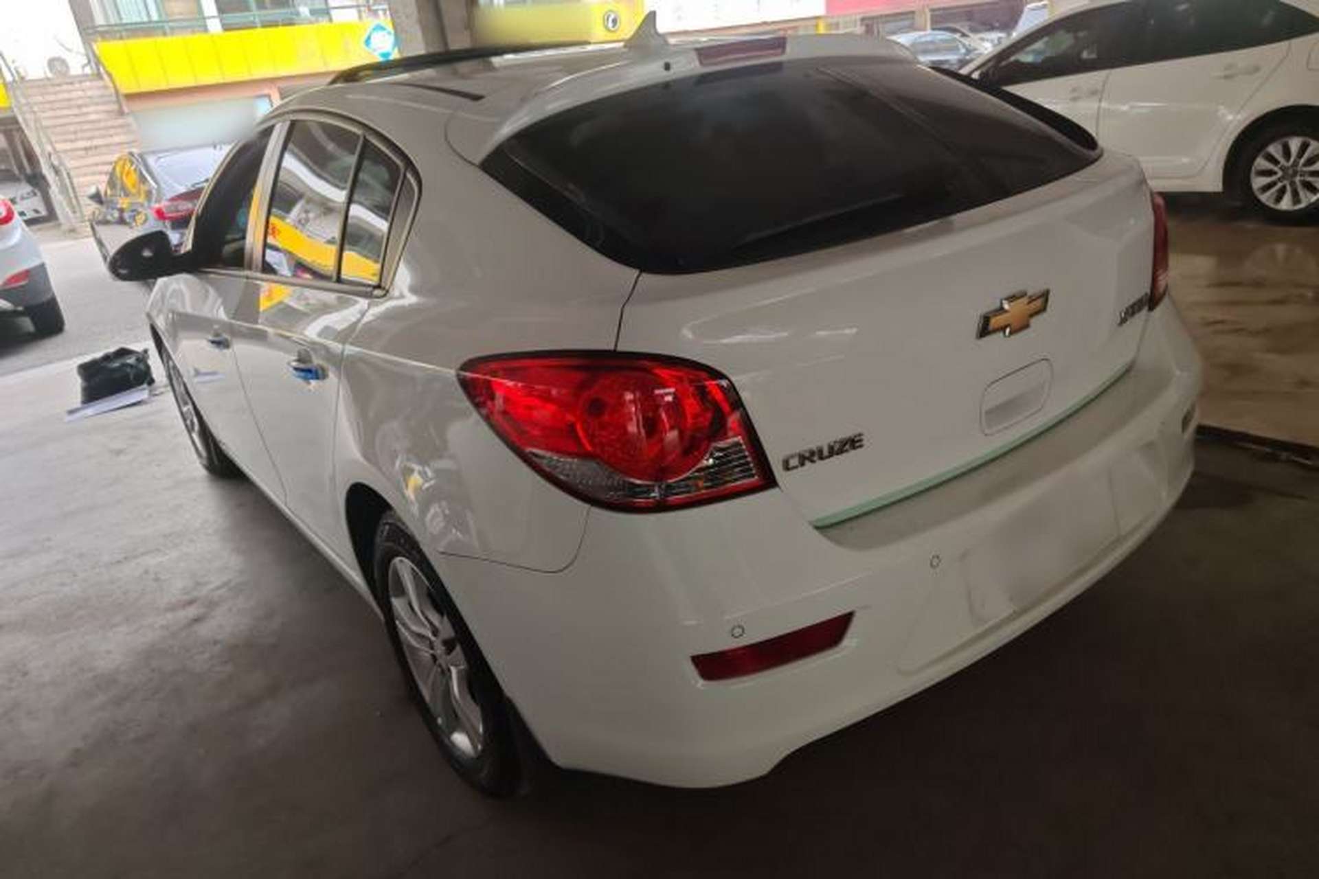 Used Chevrolet Cruze 2013 Hatchback 1.6L Manual Luxury Model Rear Left 45 Deg