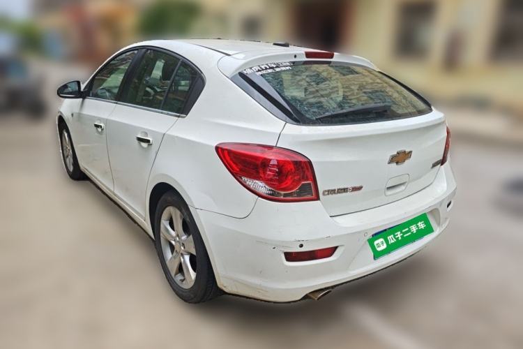 Used Chevrolet Cruze 2013 Hatchback 1.6T Automatic Flagship Model Rear Left 45 Deg