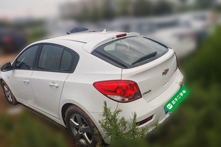 Used Chevrolet Cruze 2013 Hatchback 1.6L Manual Luxury Model Rear Left 45 Deg