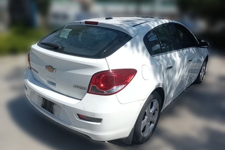 Used Chevrolet Cruze 2013 Hatchback 1.6T Automatic Flagship Model Rear Right 45 Deg