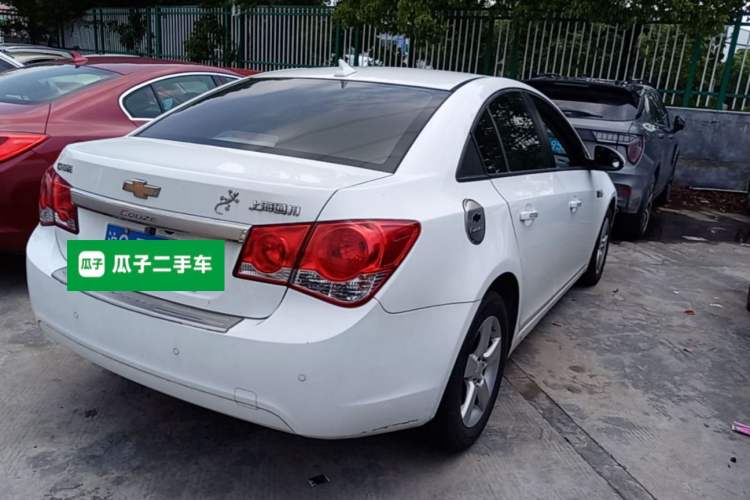 Used Chevrolet Cruze 2013 1.6L SE MT Rear Right 45 Deg