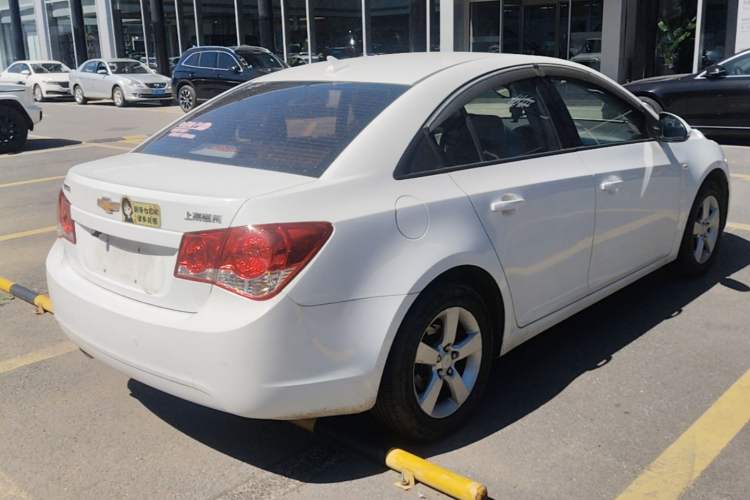 Used Chevrolet Cruze 2013 1.6L SE AT Rear Right 45 Deg