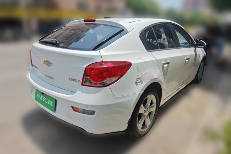 Used Chevrolet Cruze 2013 Hatchback 1.6T Automatic Flagship Model Rear Right 45 Deg