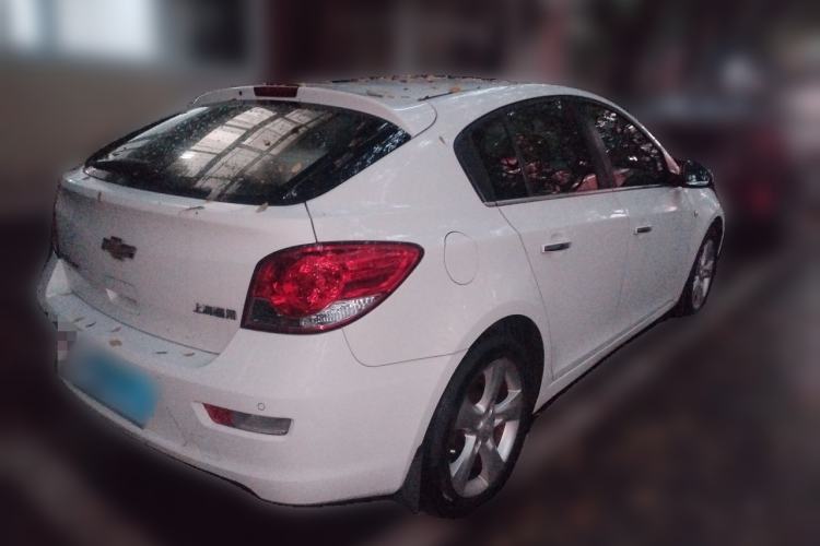 Used Chevrolet Cruze 2013 Hatchback 1.6T Automatic Flagship Model Rear Right 45 Deg