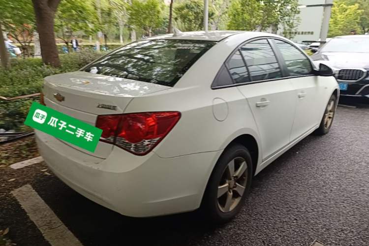 Used Chevrolet Cruze 2013 1.8L SE AT Rear Right 45 Deg