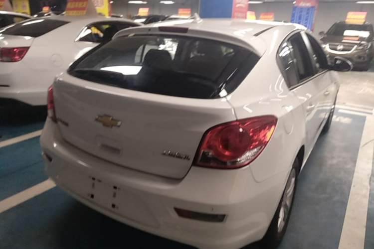 Used Chevrolet Cruze 2013 Hatchback 1.6L Automatic Luxury Model Rear Right 45 Deg