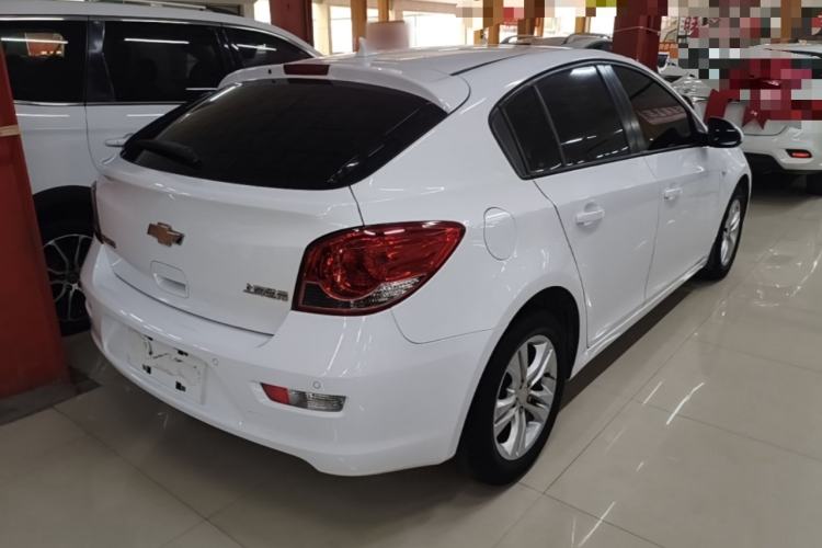 Used Chevrolet Cruze 2013 Hatchback 1.6L Manual Luxury Model Rear Right 45 Deg