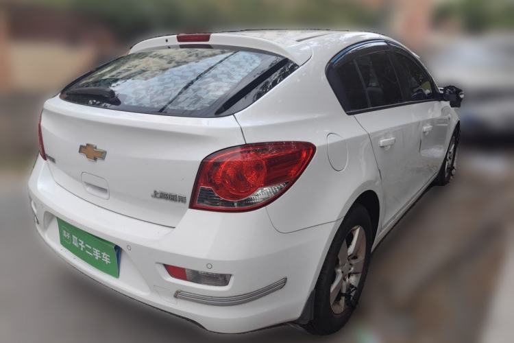 Used Chevrolet Cruze 2013 Hatchback 1.6L Manual Luxury Model Rear Right 45 Deg