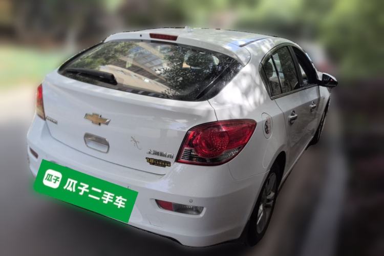 Used Chevrolet Cruze 2013 Hatchback 1.6L Manual Luxury Model Rear Right 45 Deg