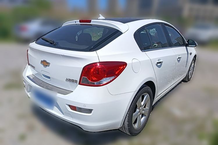 Used Chevrolet Cruze 2013 Hatchback 1.6T Automatic Flagship Model Rear Right 45 Deg