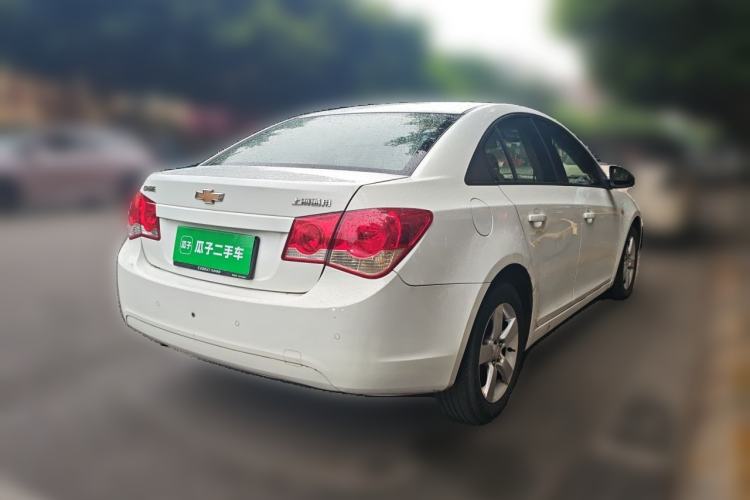 Used Chevrolet Cruze 2013 1.6L SE MT Rear Right 45 Deg
